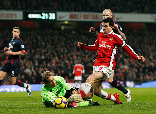 球队担任助 球队担任助