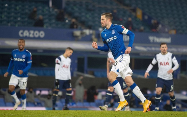 范围内的关 范围内的关